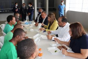 Defensor del Pueblo visita Najayo Hombres y cárcel de Ciudad Nueva