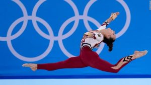 Gimnastas olímpicas de Alemania usan uniformes contra la 