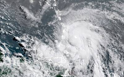 La tormenta tropical Elsa toca tierra en la costa suroeste de Cuba