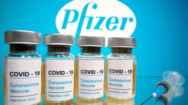 Pfizer pedirá autorizar una tercera dosis de su vacuna para mayor protección