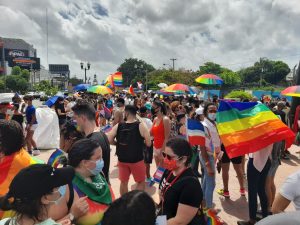 Concentración LGTQ+ previo a marcha hacia el Congreso Nacional