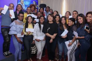 Emelyn Baldera y Acroarte presentan Acroarte Studio