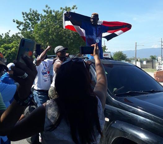 Lidio Andrés Féliz fue recibido como un "héroe" en Barahona