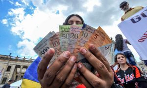 Venezuela anuncia una nueva reconversión que eliminará 6 ceros a la moneda