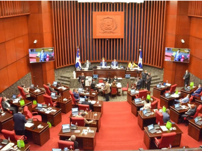 Al menos 20 senadores estarían comprometidos con aprobación del Código Penal 