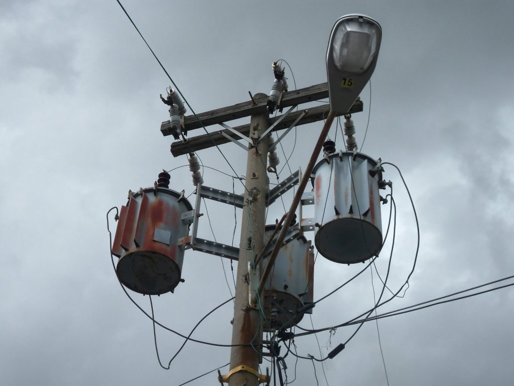 Informan fue reestablecido servicio eléctrico en la zona Este del país