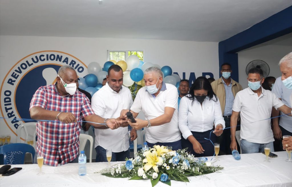 PRM en SDO inaugura nuevo local en sector Iván Guzmán Klang
