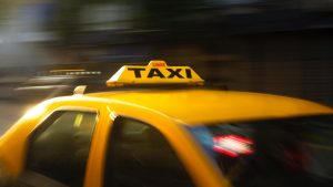 Taxis de Misuri rechaza a los clientes vacunados o que lleven mascarilla