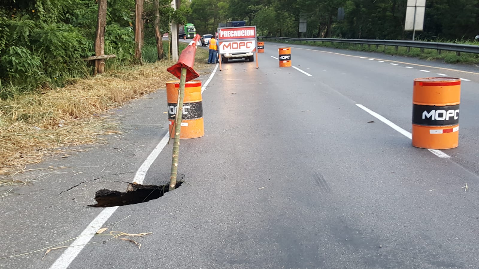 Obras Públicas informa avería tramo autopista Duarte