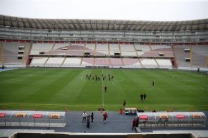 Perú autoriza el regreso de público a los estadios deportivos