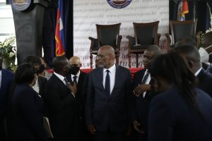 La tensión política aumenta en Haití con dimisiones de altos cargos