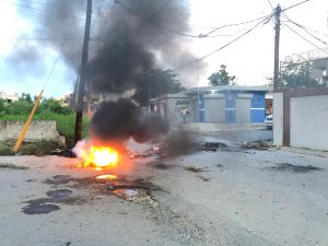 Protestan en Higüey por largos y tediosos apagones