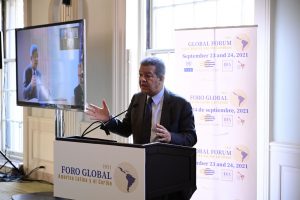 Leonel reclama esfuerzo global para resolver problemas de la región