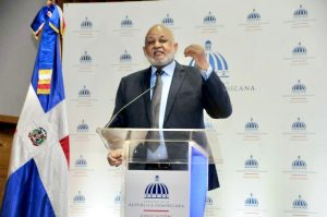 Ministerio de Educación lanza programa Dominicana Lee