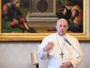 El papa lamenta los fallecidos y los daños tras el huracán Ida en EEUU