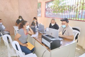 Cientos no tienen registro civil en Santiago Oeste