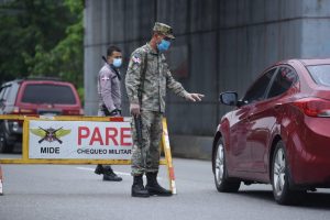 PN aclara no realizará retenes para pedir tarjeta de vacunación