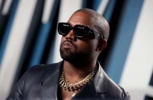 Kanye West logra su ambio de nombre oficialmente