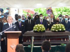 Entre llanto y dolor sepultan restos de Reinaldo Pared Pérez