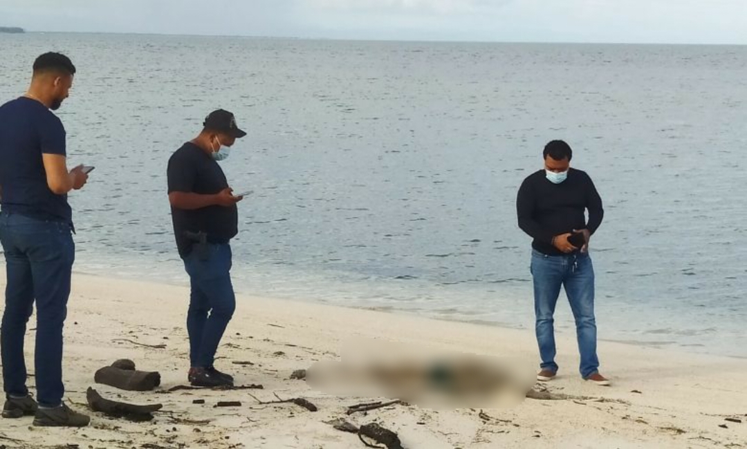 Encuentran hombre muerto en playa de Montecristi