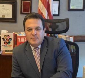 Confían Eric Adams nombre dominicano como Canciller Educación NYC