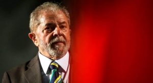 Lula dice que quiere ser candidato y que lo decidirá 
