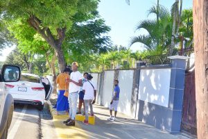 Estudiantes haitianos preocupados por pausa programa de visado