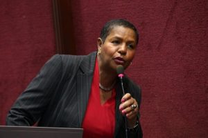 Gobernadora de Samaná es destituída tras declaraciones sobre covid