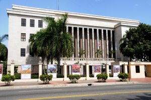 Minerd pagará aumento salarial a maestros pensionados y jubilados