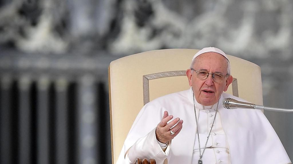 El papa expresa cercanía a primer ministro Irak tras "vil acto de terrorismo"