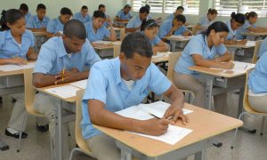 Ven mejoras en la educación dominicana, que sigue por debajo de región