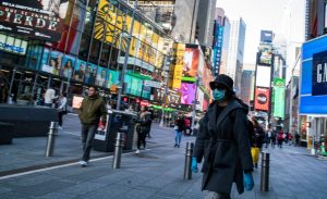 Nueva York declara estado de emergencia ante variante ómicron