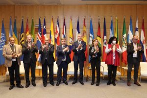 Luis Miguel De Camps García plantea regulación internacional del trabajo