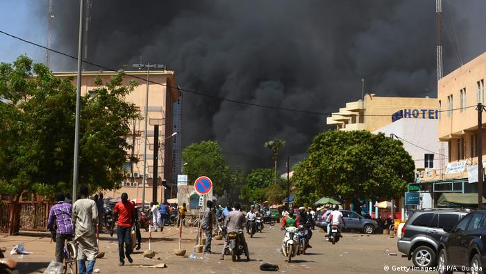 Al menos 20 muertos en un ataque terrorista en Burkina Faso