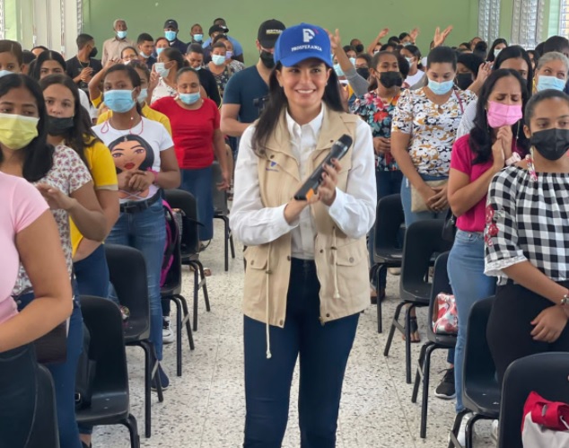 Judith Cury afirma educación de mujeres y niñas puede contribuir al 50% del crecimiento económico de los países