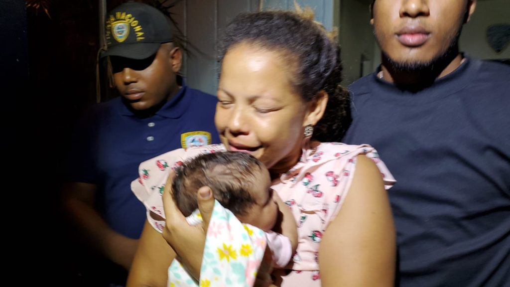 Mujer que raptó bebé en La Vega había simulado estar embarazada antes de llevarse a la niña