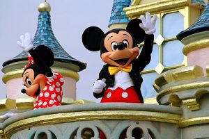 Disney cerró su año fiscal con 2.024 millones de dólares en ganancias