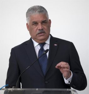Miguel Vargas alerta tema RD y Haití debe tratarse con suma prudencia