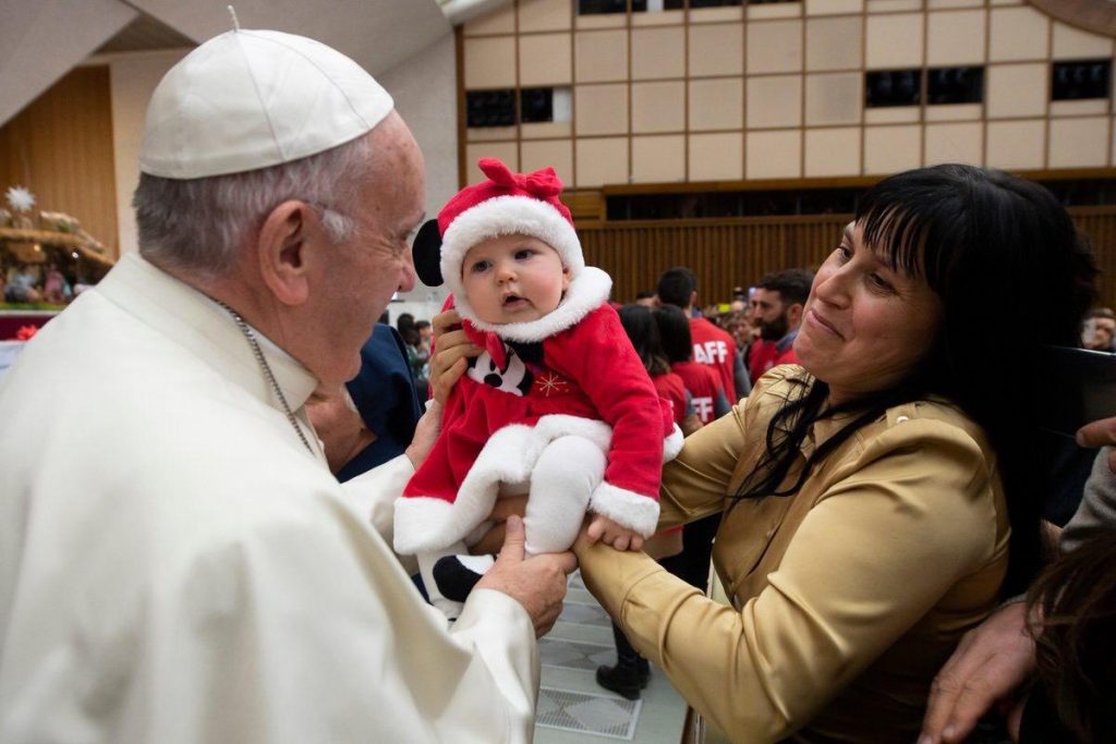El papa en Navidad: "Pienso en los niños ingresados en los hospitales"