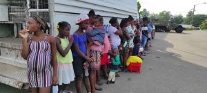 Detienen 102 inmigrantes haitianos; detenidos 13 mujeres embarazadas