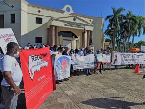 Portadores de VIH protestan frente al palacio reclaman medicamentos