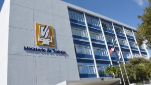 Trabajo realiza jornada de empleo en El Seibo y Hato Mayor