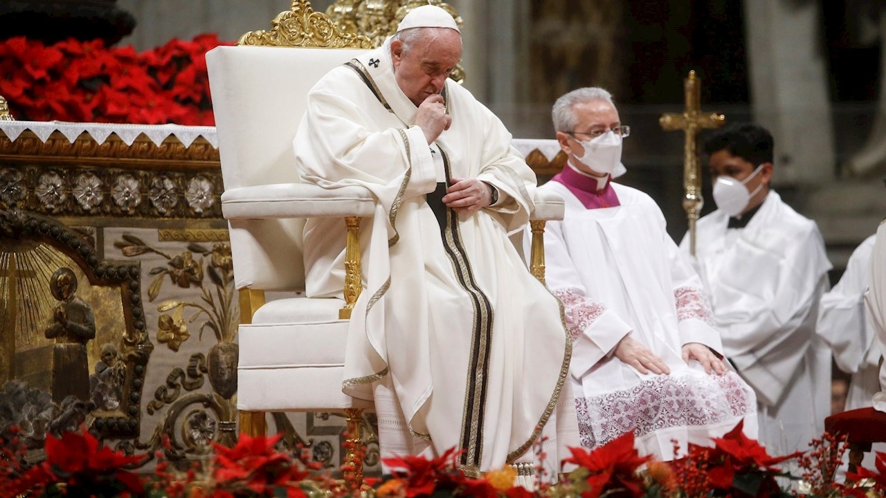 El papa deseó se encuentren las soluciones adecuadas a la pandemia
