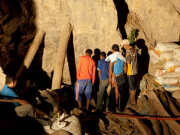 Rescatan a 20 mineros que habían quedado atrapados en una mina