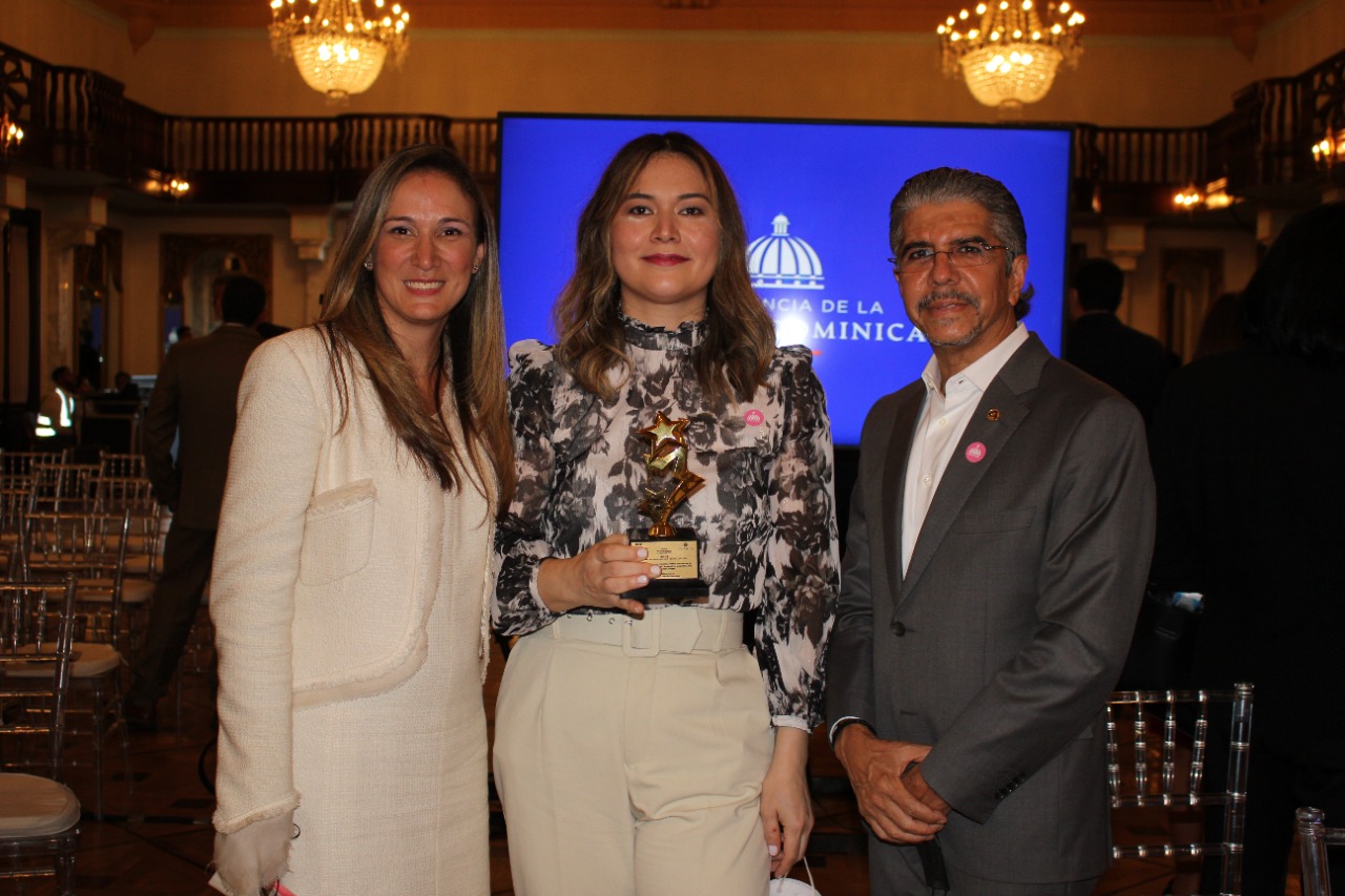 Banco Ademi apoya a microempresa que ganó premio regional del BCIE