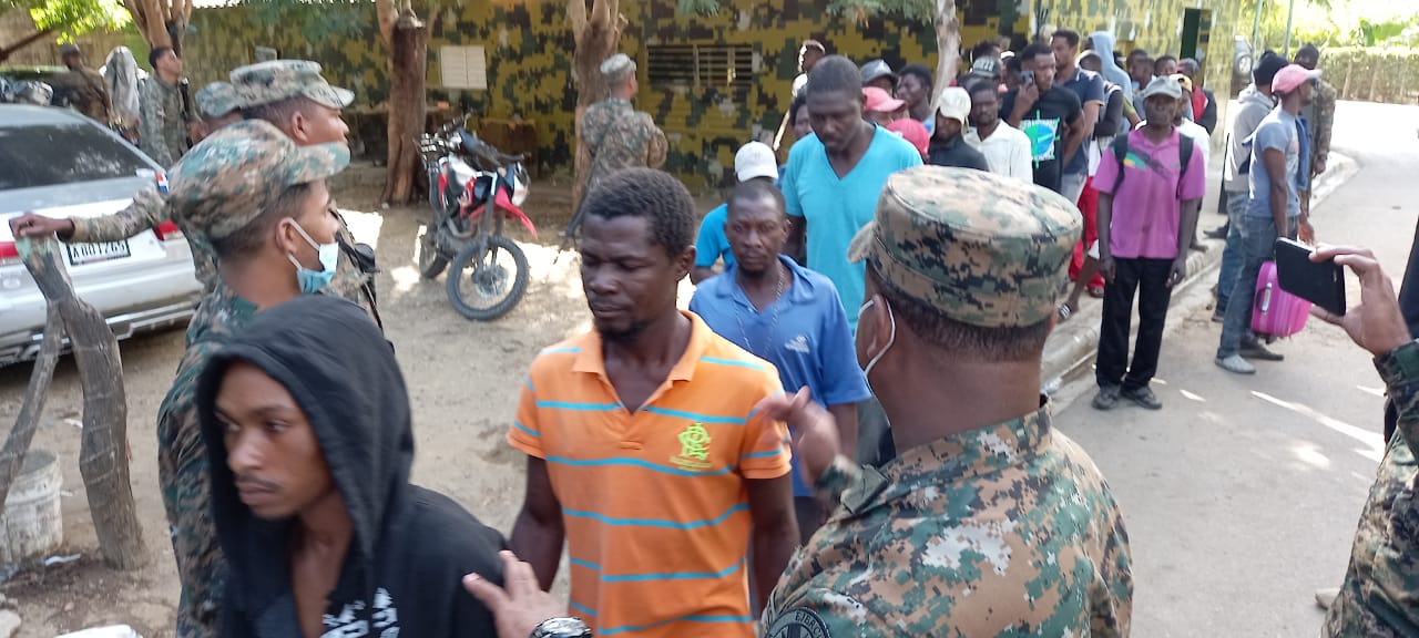 En 7 días el Ejército ha detenido más de 800 indocumentados en el área de la cuarta Brigada