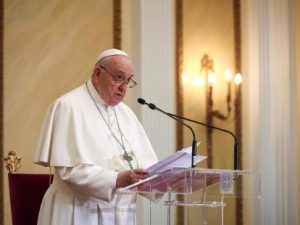 El papa pide política migratoria común ante 