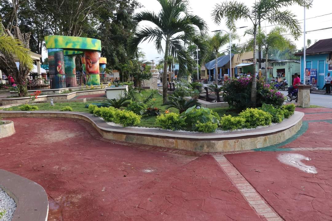 Inauguran atractivo parque temático del municipio de El Valle