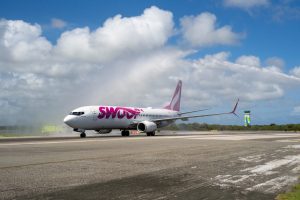 Aerolínea canadiense Swoop aterriza con nueva ruta en el Aeropuerto Internacional de Punta Cana