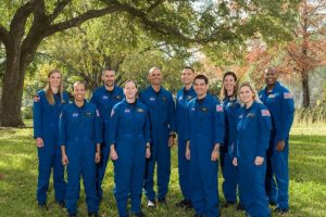 NASA selecciona entre miles a 10 candidatos a astronauta
